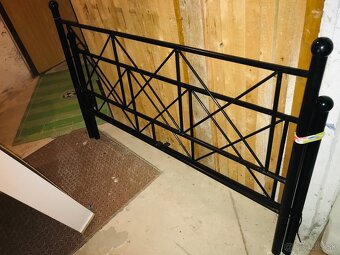 Rám na postel 140x200 - 2