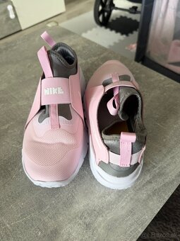 Nike Flex Runner 2 GS Veľkosť 40 - 2