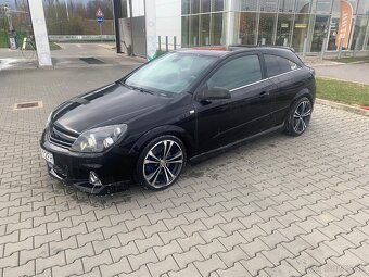 Opel astra h opc - 2