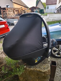 Predám autosedačku maxi cosi - 2