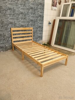 Drevena postel - 2