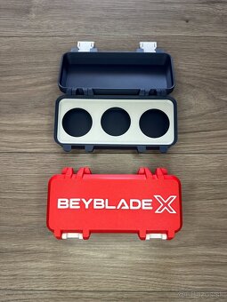 Beyblade X krabičky - 2