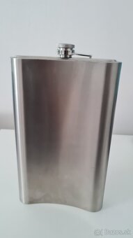 Mega ploskačka - Tekutá pomoc - 2