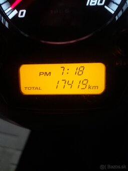 Honda SH 300 - 2