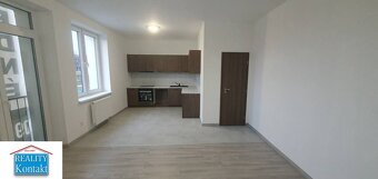 Na prenájom moderný 2 izbový byt Dvory nad Žitavou - ako nov - 2