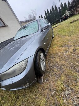 BMW 330D xdrive 2010 ročník - 2