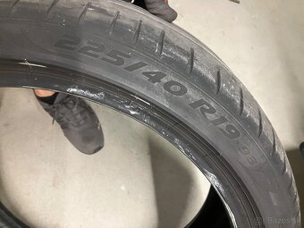 Pirelli 225/40R19 letné - 2