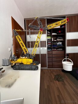 LEGO 42146 Liebherr LR 13000 - 2