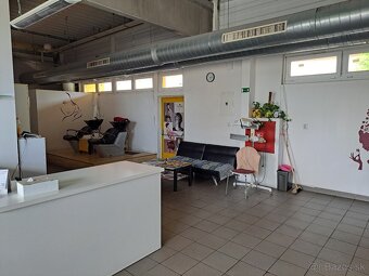Odstúpim kaderníctvo v Trebišove - 2