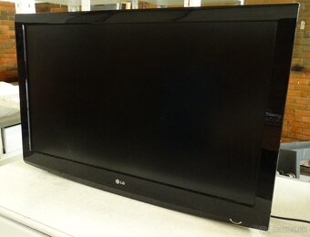 Televizor LG 42LG2000 - 108cm 42 palcov - 2