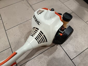 Krovinorez Stihl FS38 nefunkcny - 2
