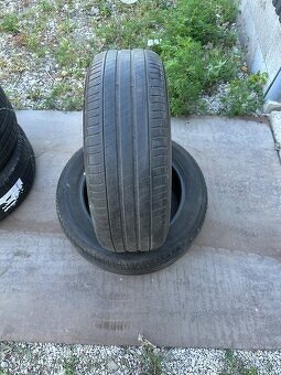 225/55 R18 - 2