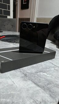 SAMSUNG Z FLIP 7 5G 256GB - 2