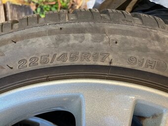 Zimna sada 224/45 R17 - 2