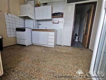 NOVÁ CENA - Priestranný 1-izbový byt s balkónom na predaj Po - 2