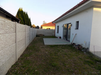 Novostavba domu v Kolárove s kuchynskou linkou + solárne pan - 2