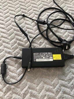 Napajací adaptér notebook ADP-180TB F 5,5/2,5 mm konektor - 2