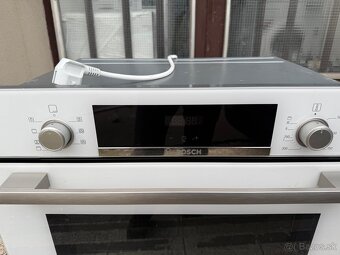 Predám vstávajú rúru Bosch - 2