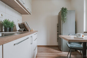 Na predaj kompletne zrekonštruovaný 2-izbový byt - Hliny VII - 2