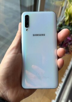 Samsung Galaxy A50 - 2