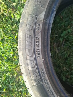 MICHELIN 225/45R17 - 2