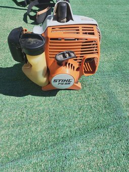 Krovinorez znacky Stihl FS 55 - 2
