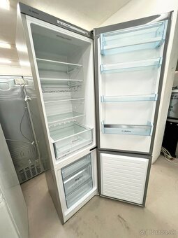 Predám chladničku Bosch 200cm - 2