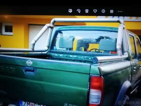 NISSAN NAVARA - 2