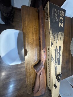 Pažba CZ600 Lux - 2