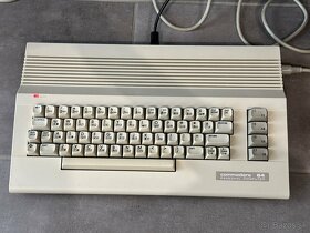 Commodore C64 krásny stav - 2