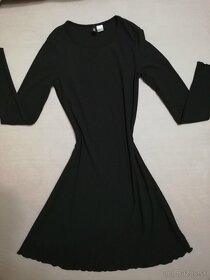 rebrované čierne šaty H&M - 2