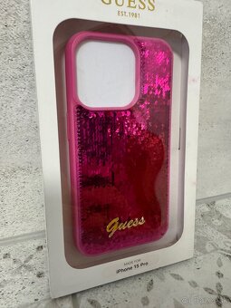 Guess kryt pre iPhone 15 Pro - 2