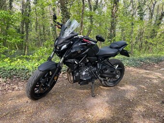 Yamaha MT 07 model 2023 - 2