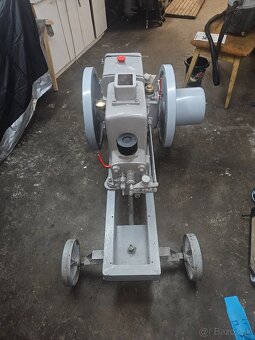 Predám Stabilný motor Robot - 2