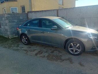Chevrolet Cruze - 2