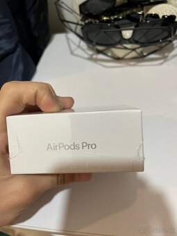 Airpods pro 2nd generation - 2