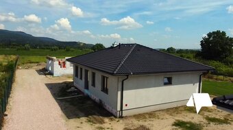 Predaj pohodlný, kvalitný 4-izbový rodinný dom Čakajovce - 2