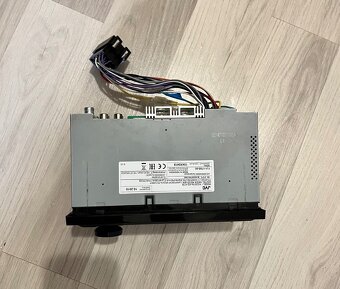 Predam autorádio JVC - 2