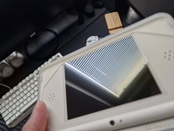Nintendo Dsi XL - 2