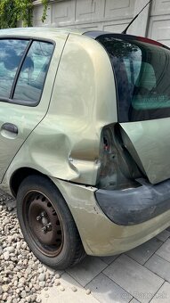 Renault clio - 2