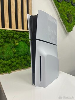 PlayStation 5 Slim s mechanikou - 2