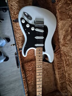 Fender stratocaster Japonsko 2022 - 2