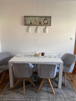 jedálenský stôl - 2