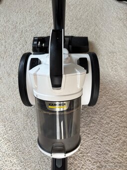 Vysavac Karcher VC3 - 2