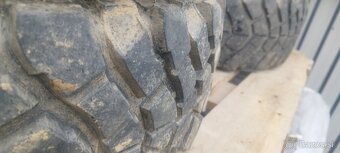 Predám 215/65 r16 5x114.3 - 2