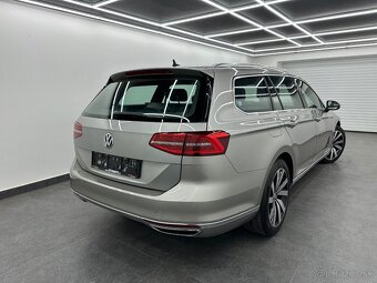 Passat Variant (Combi) GTE Elegance Full LED 160kW Virtual - 2