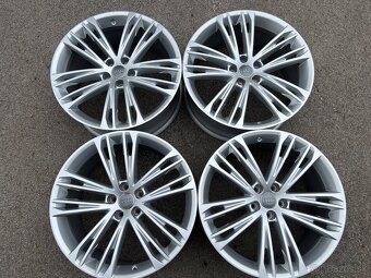 ORIGINAL AUDI A7/S7 2018+ DISKY NEW MODEL - 2
