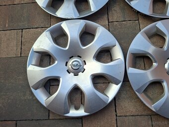 Predám orig.puklice Opel--R16 - 2