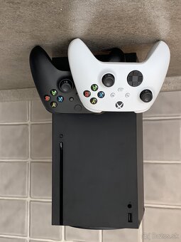 Xbox Series X 1TB + 2 ovládače + 3hry - 2