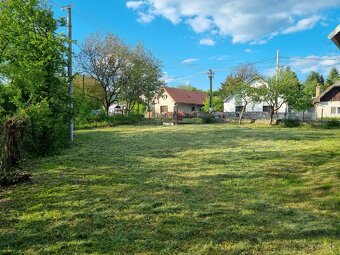 Predám stavebný pozemok 700m2, Štiavnik - 2